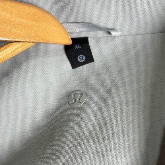 lululemon athletica New Venture Blazer - Picture 4 of 10